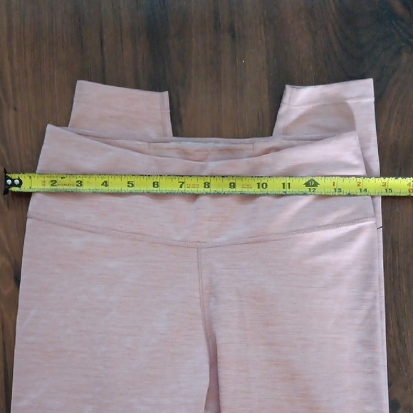 Nike Kids Soft Pink Leggings. #305 - Picture 3 of 7